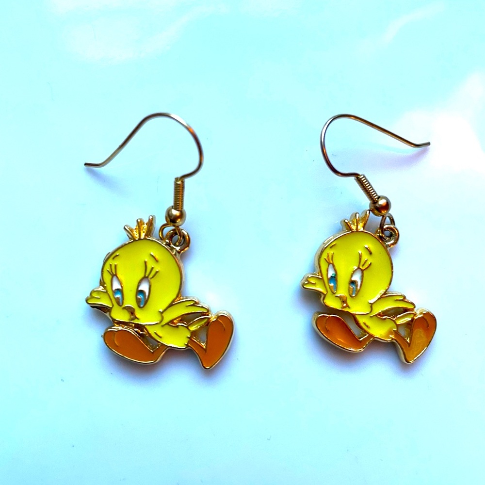 Vintage 1993 Warner Bros Tweety Bird Enamel Earring Set Starline Surprise Look
